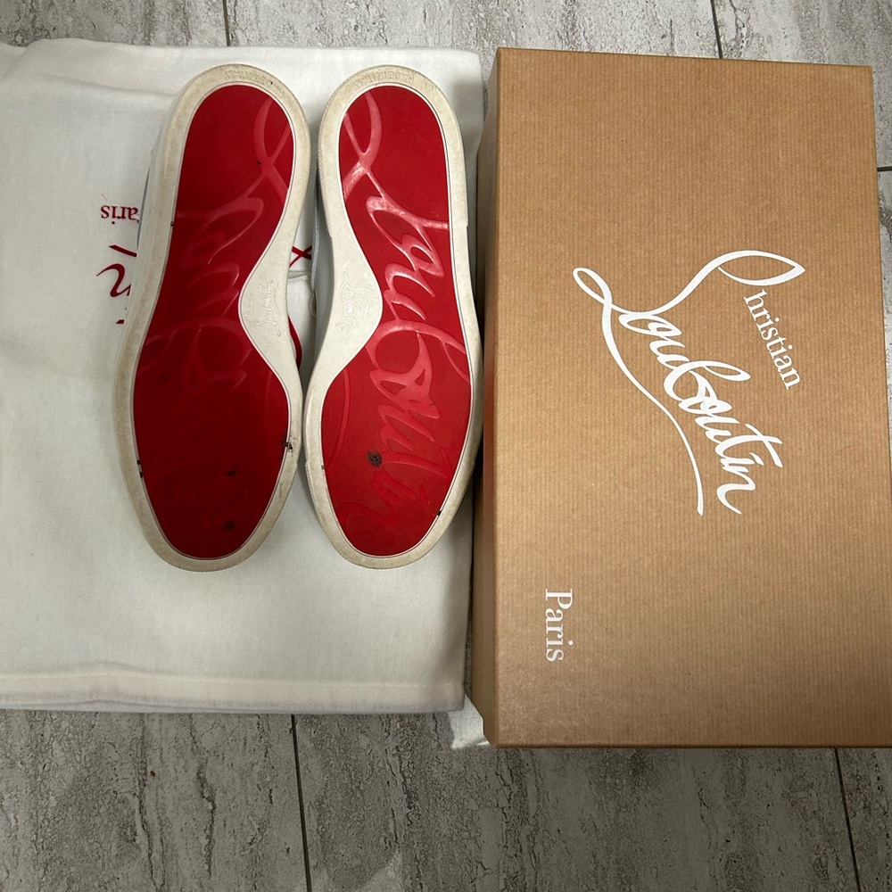 Christian Louboutin White Low-Top Script Sneakers - Picture 4 of 8